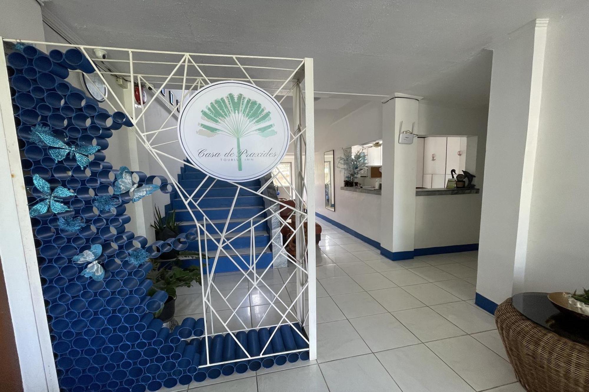 Casa De Praxides Tourist Inn Palawan Пуэрто-Принцеса Экстерьер фото